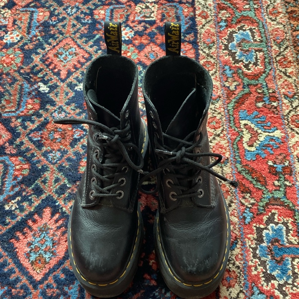 DR MARTEN PLATFORM BOOTS